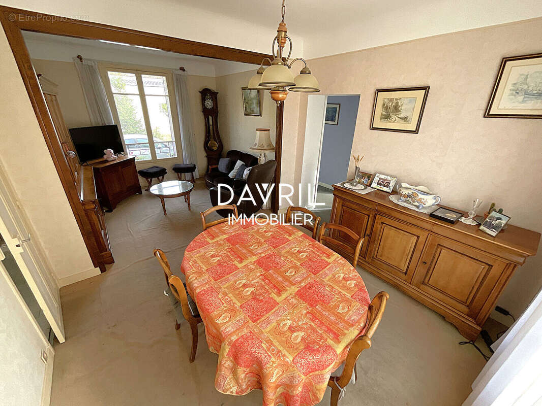 Maison à CONFLANS-SAINTE-HONORINE