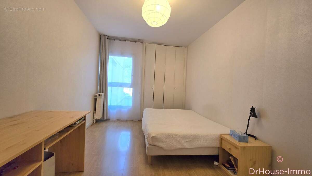 Appartement à LA COURNEUVE