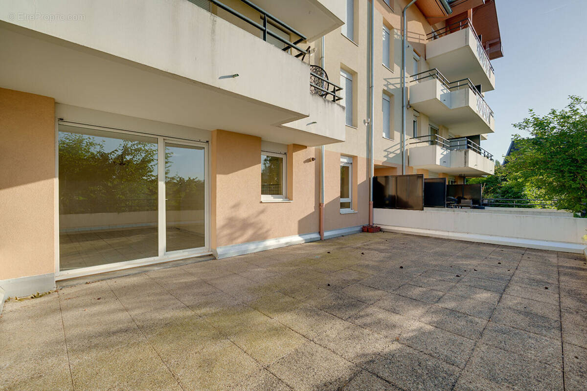 Appartement à EVIAN-LES-BAINS