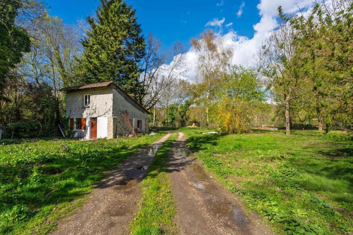 Maison à SOISY-SUR-SEINE
