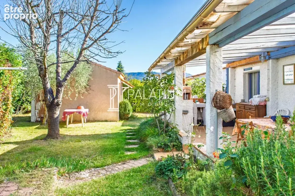 Belle maison de plain-pied avec piscine et jardin paysager, à 10 minutes de Sisteron - photo 4