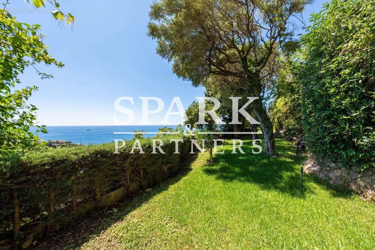 Appartement à CAP-D'AIL