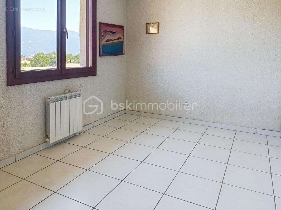 Maison familiale de 129 m² avec 4 chambres, terrain de 1 000 m² – Charnecles - photo 10
