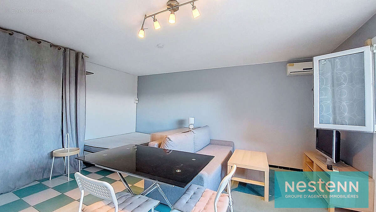 Appartement à SAINT-MITRE-LES-REMPARTS