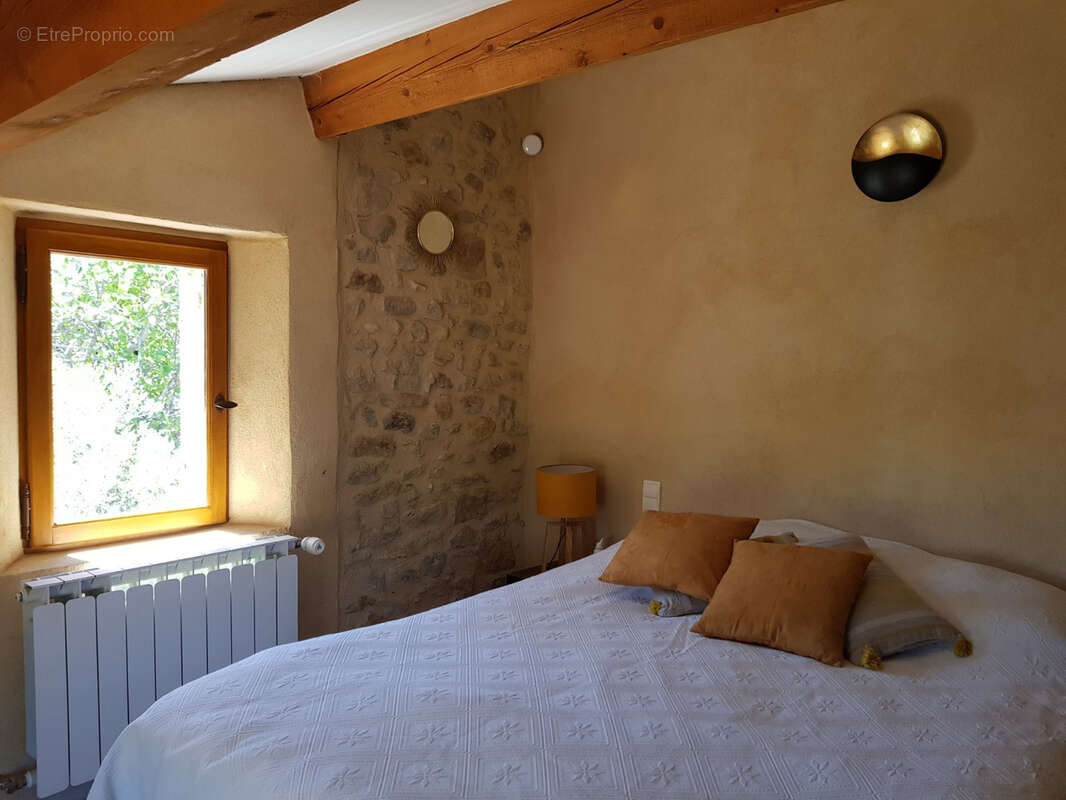 Maison à FORCALQUIER