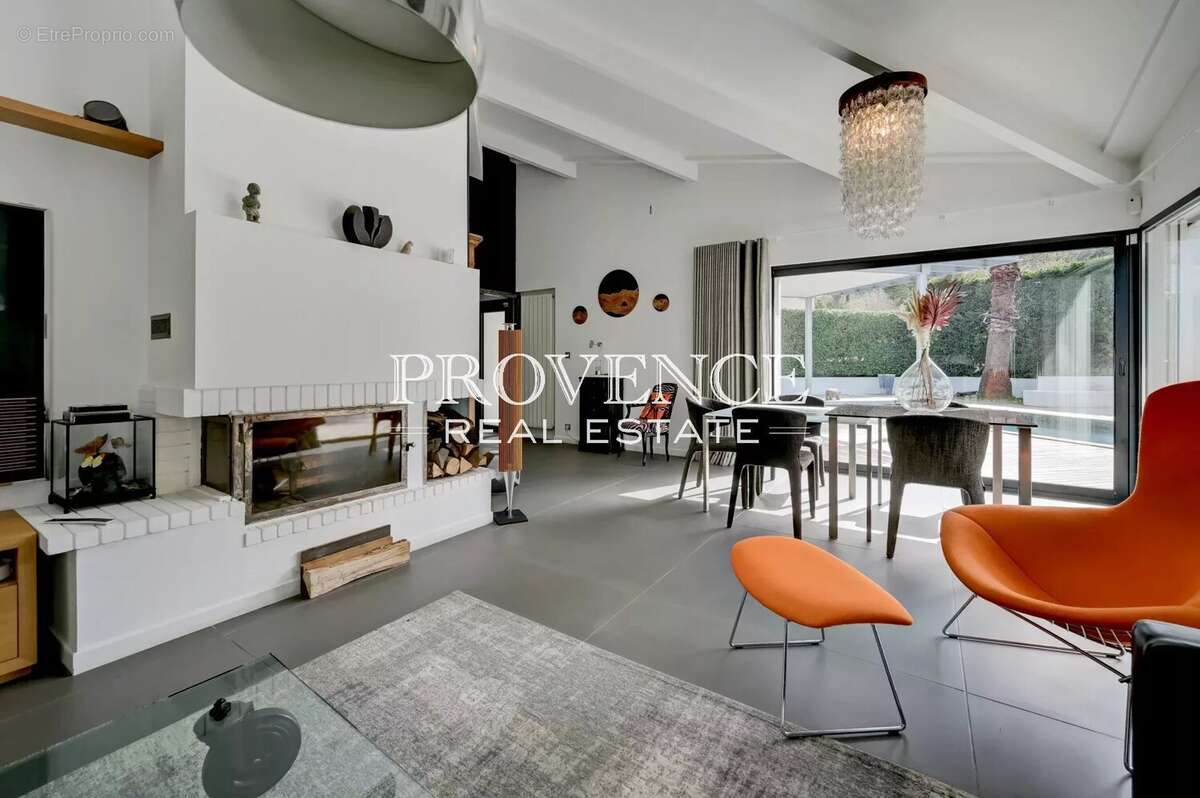 Maison à MARSEILLE-8E