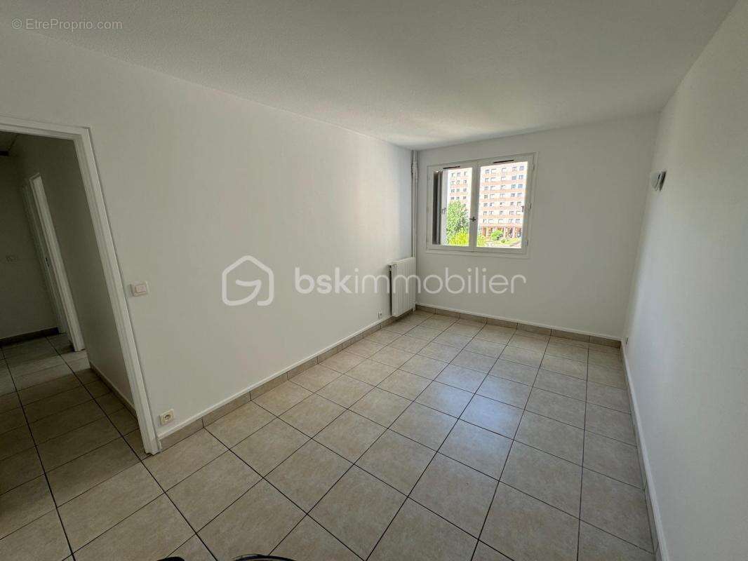 Appartement à NEUILLY-SUR-MARNE