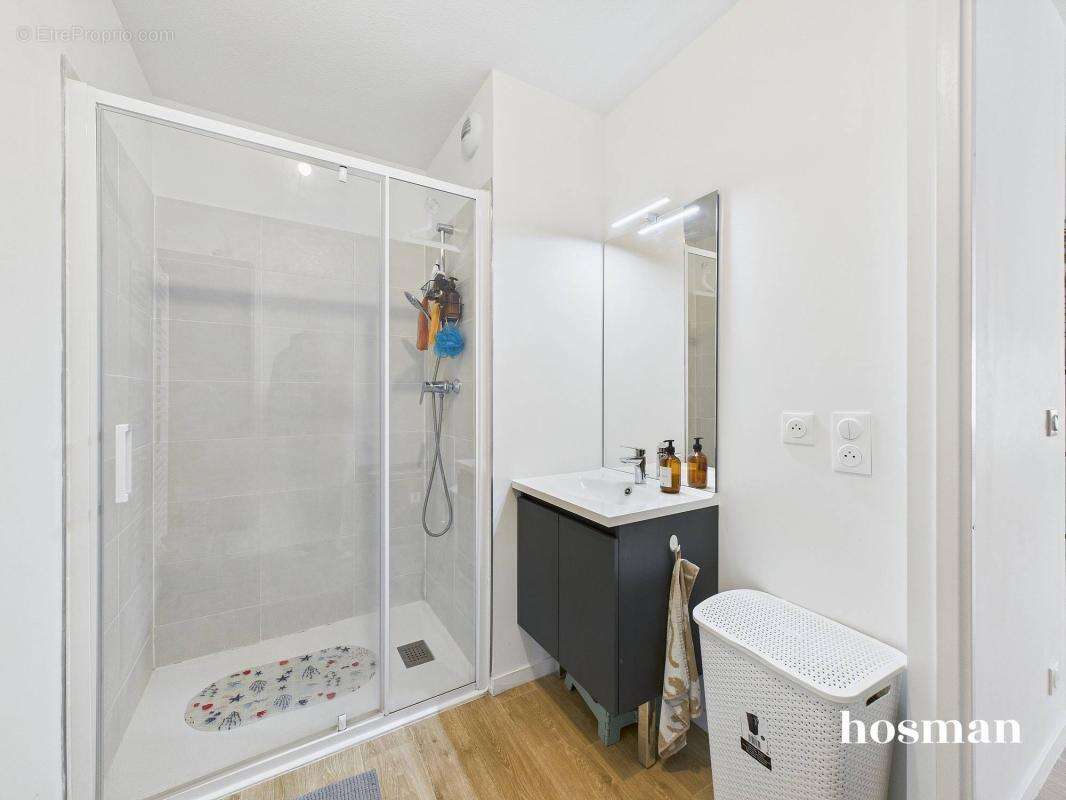 Bel appartement lumineux 3 pièces - Vue dégagée et parking - Allée René Cassagne, Lormont - photo 17