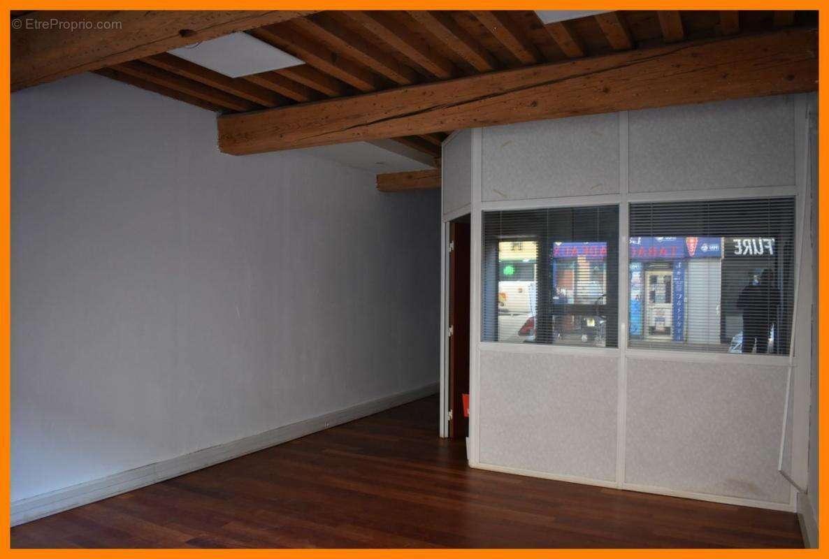 Maison à MIRIBEL