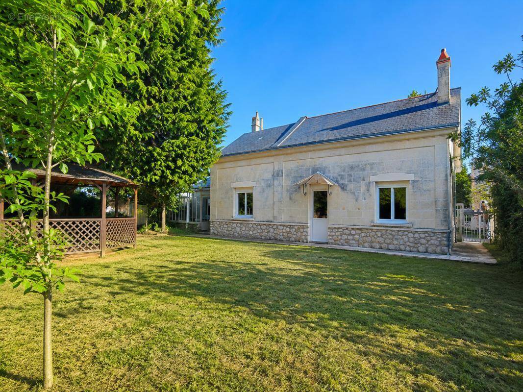 Maison à NEUILLE