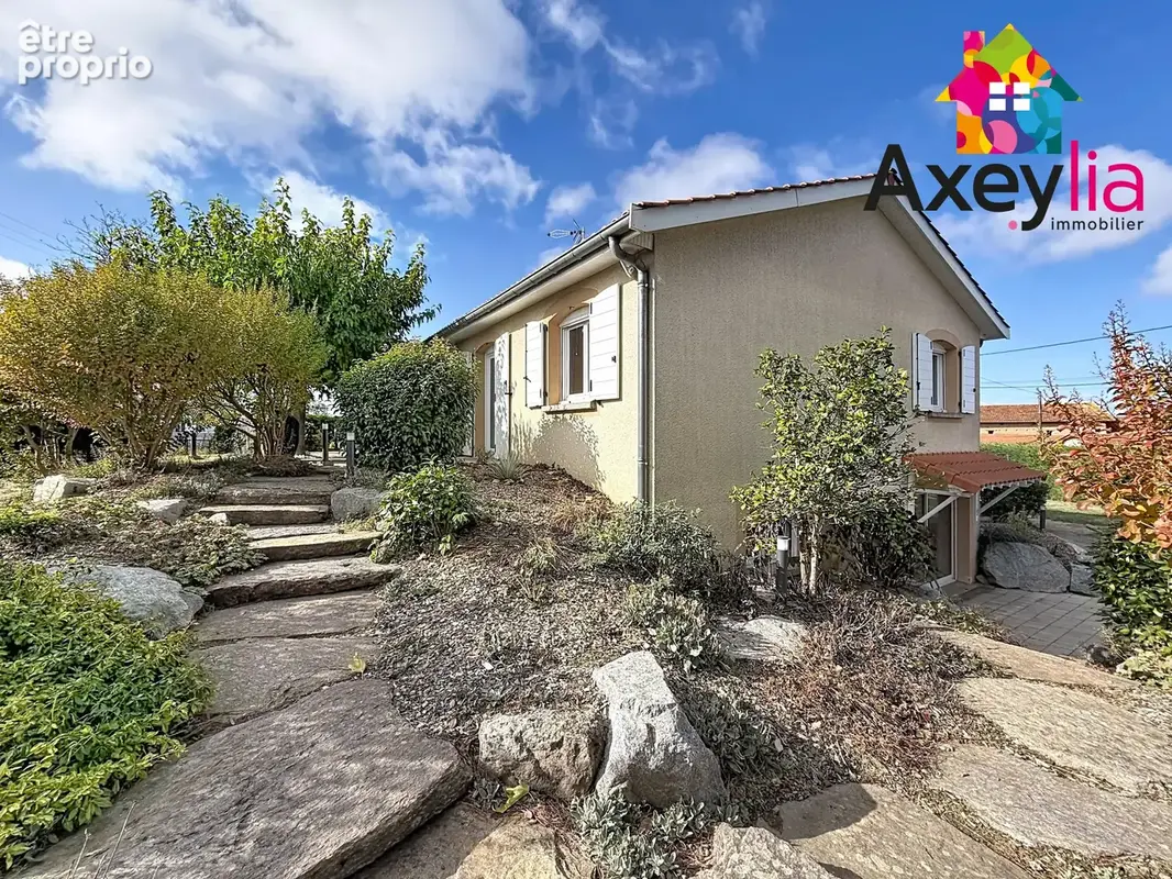 A vendre - virigneux - maison familiale de plain-pied avec sous-sol aménagé, grand terrain arboré et piscine h - photo 4