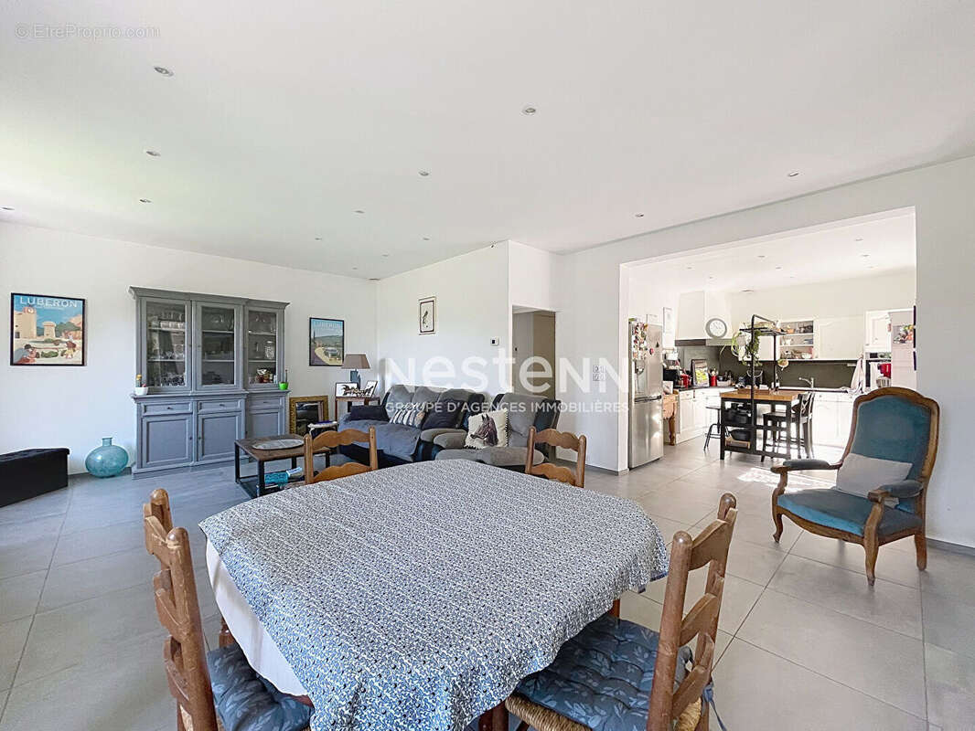 Maison à SAINT-MARTIN-DE-LA-BRASQUE