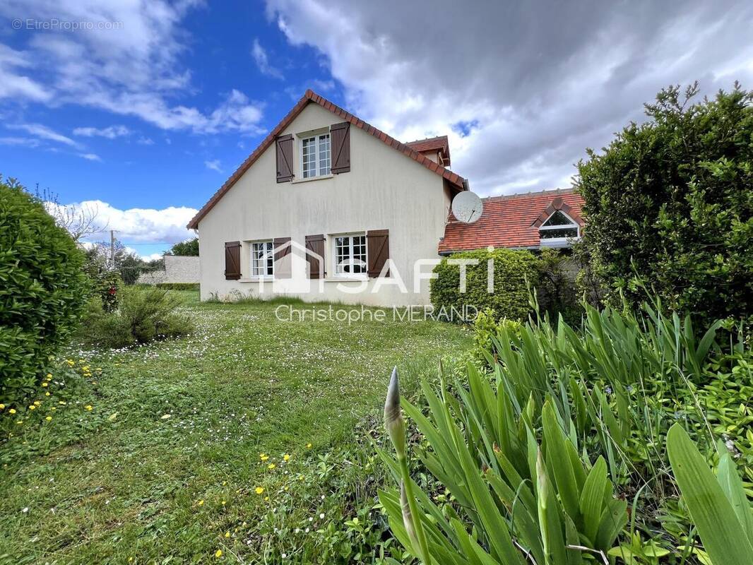 Photo 1 - Maison à LES ORMES