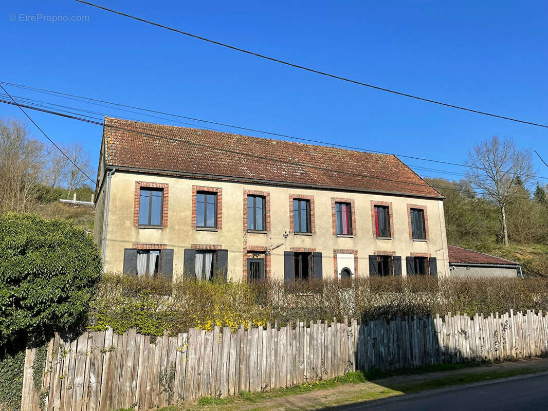 Maison à BOEURS-EN-OTHE