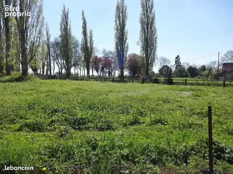 Terrain à ETREPAGNY