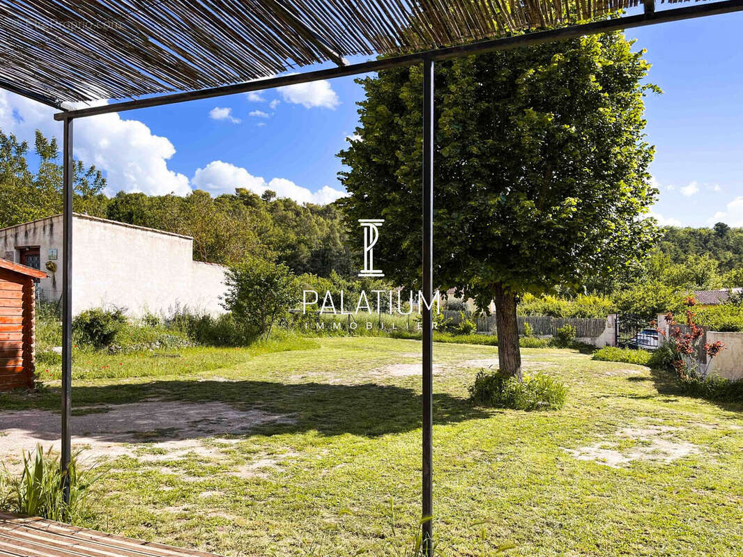 Maison à SAINT-JULIEN