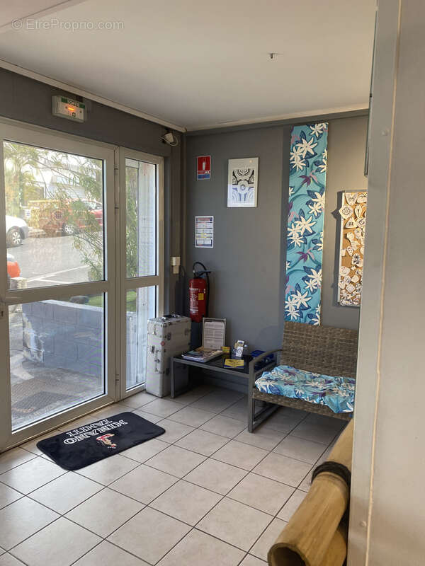 Commerce à SAINT-LEU