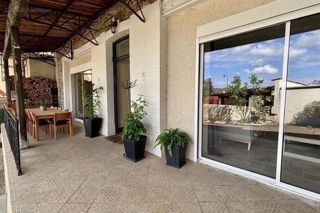 Maison à SAINT-BONNET-DE-VALCLERIEUX