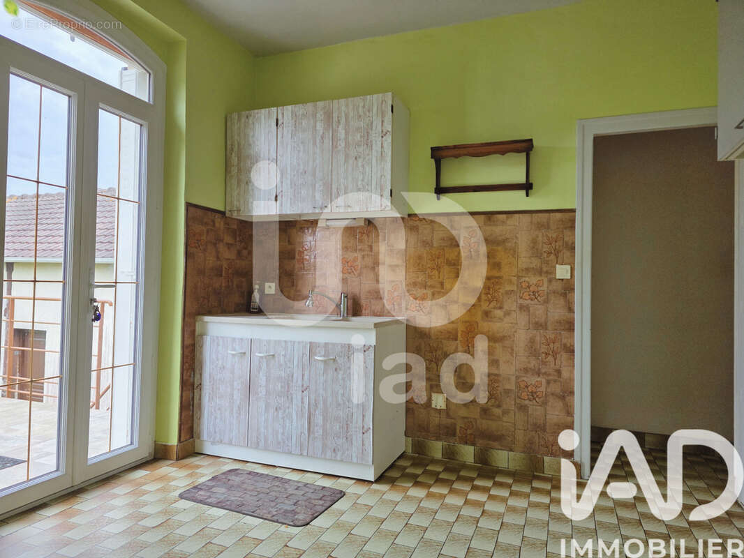 Maison 96 m² à Fontenoy  - photo 5