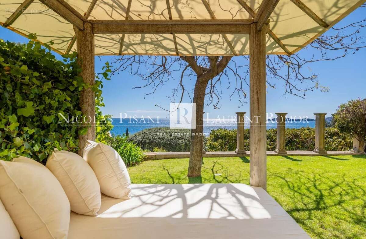 Maison à EZE