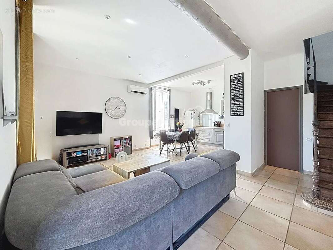 Maison à L&#039;ISLE-SUR-LA-SORGUE