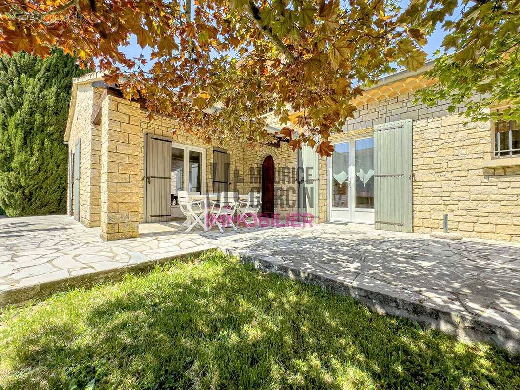 Maison 160 m² à Mazan  - photo 9