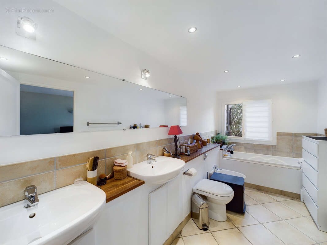 Maison à VAISON-LA-ROMAINE