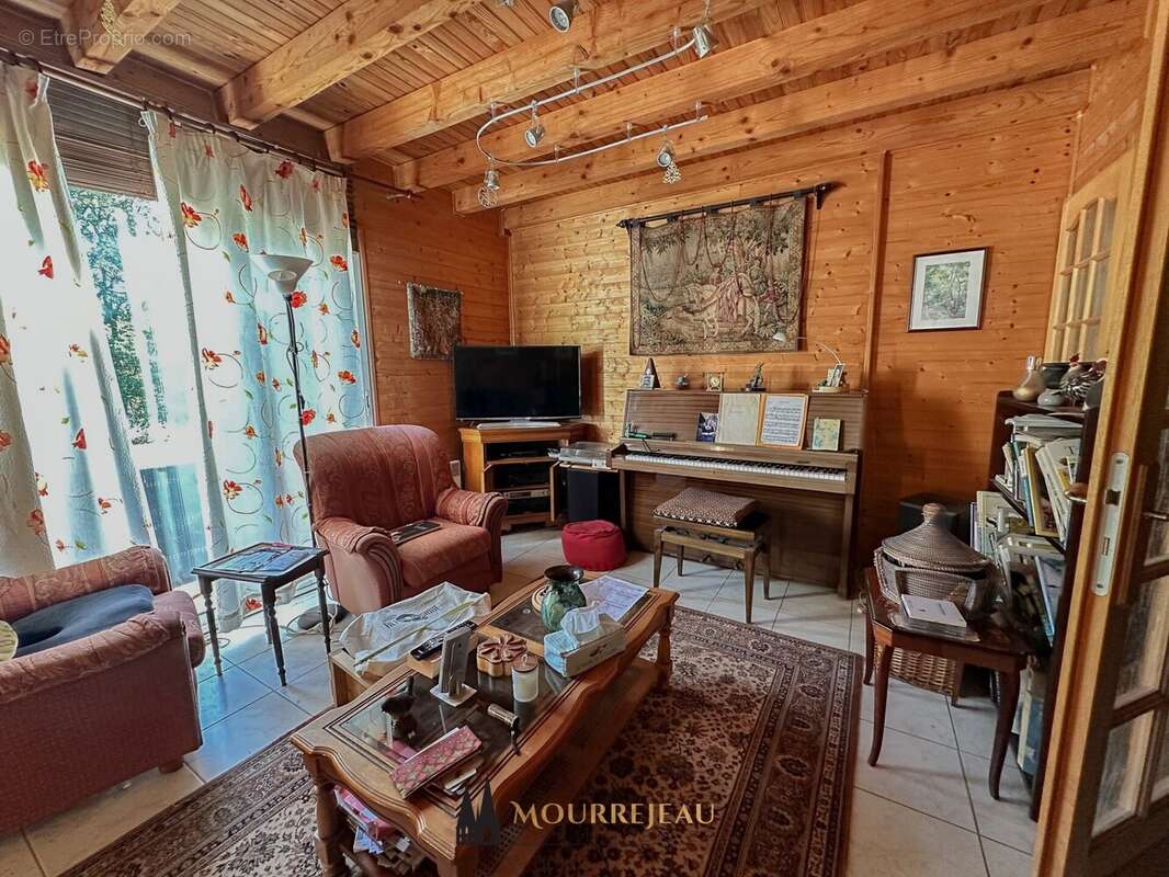 Maison à CASTELNAU-RIVIERE-BASSE