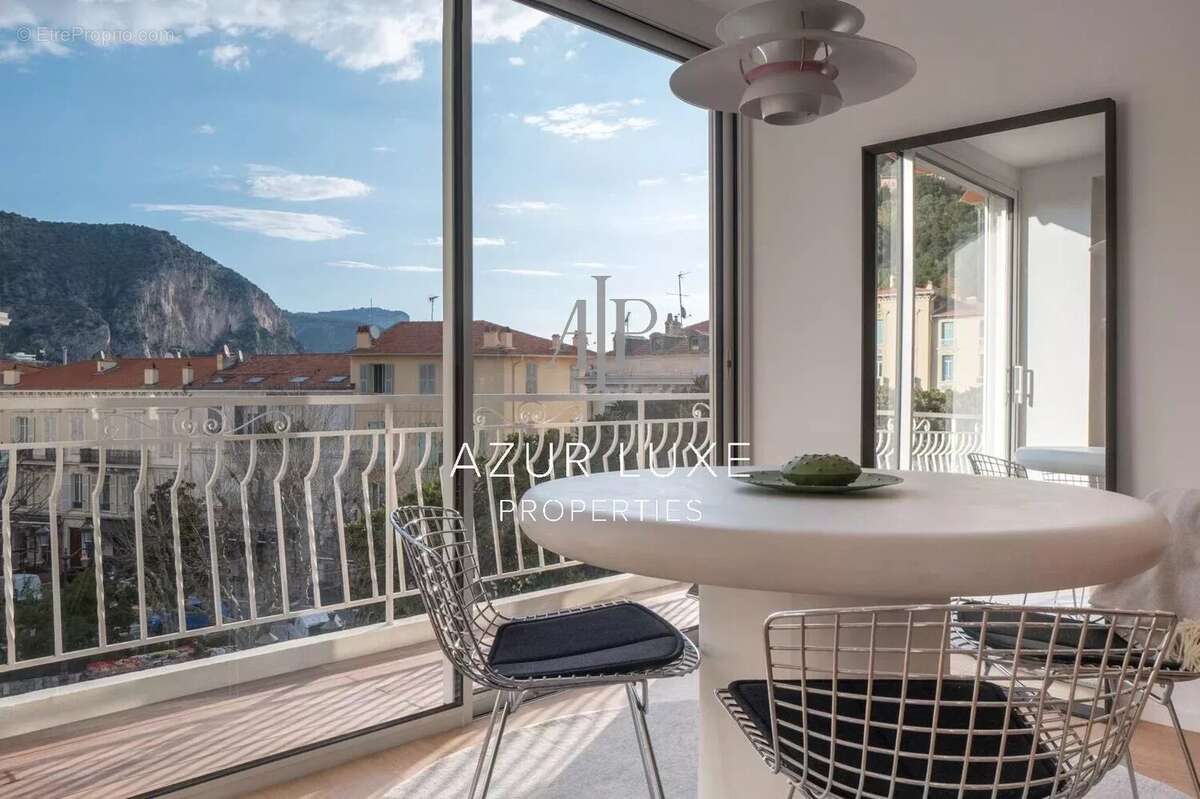 Appartement à BEAULIEU-SUR-MER