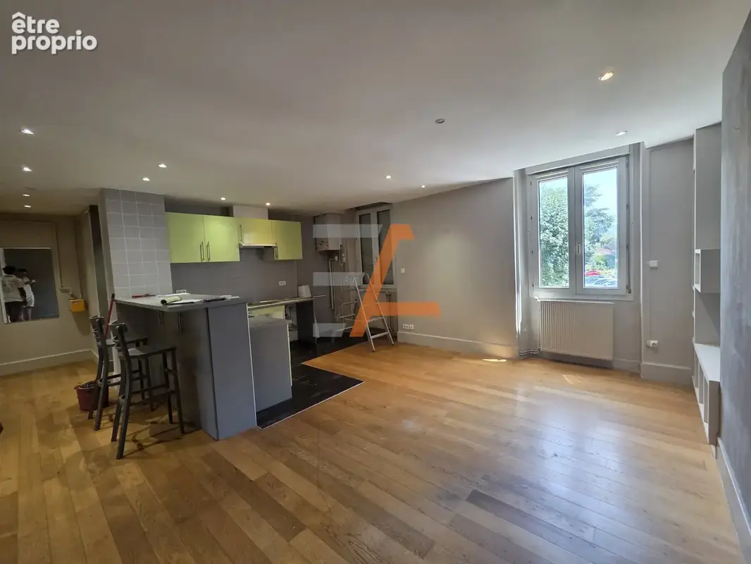 Appartement à SAINT-ETIENNE