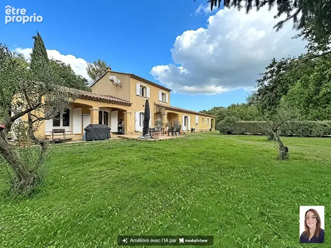 Maison 8 pièces 235 m² à vendre à Tourves (83170) - photo 6