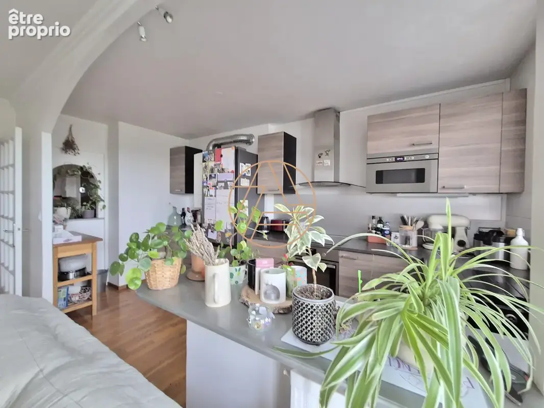 Appartement 83 m² à Saint-Maur-Des-Fosses  - photo 2