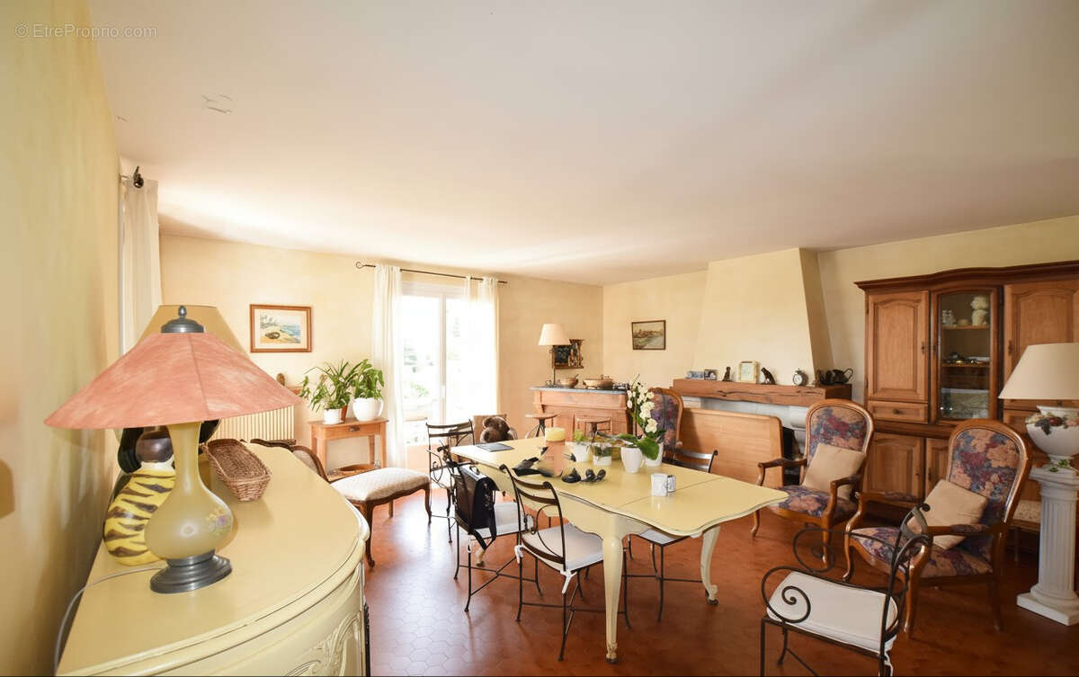 Maison à CHAZAY-D'AZERGUES