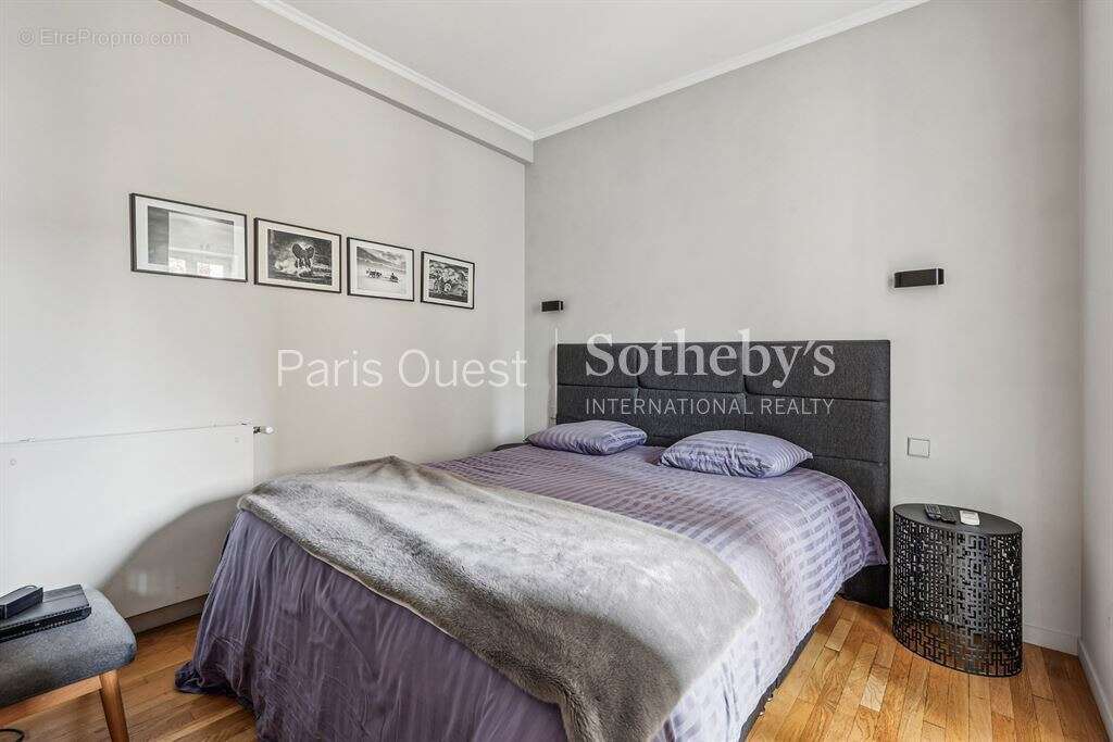 Appartement à PARIS-8E
