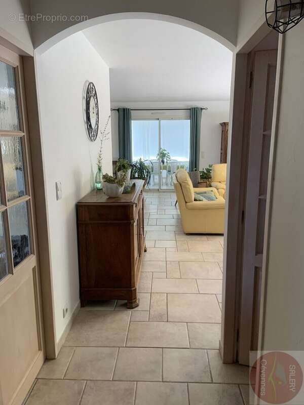 Villa de plain-pied de 156m² et son terrain de 2522m² - photo 7