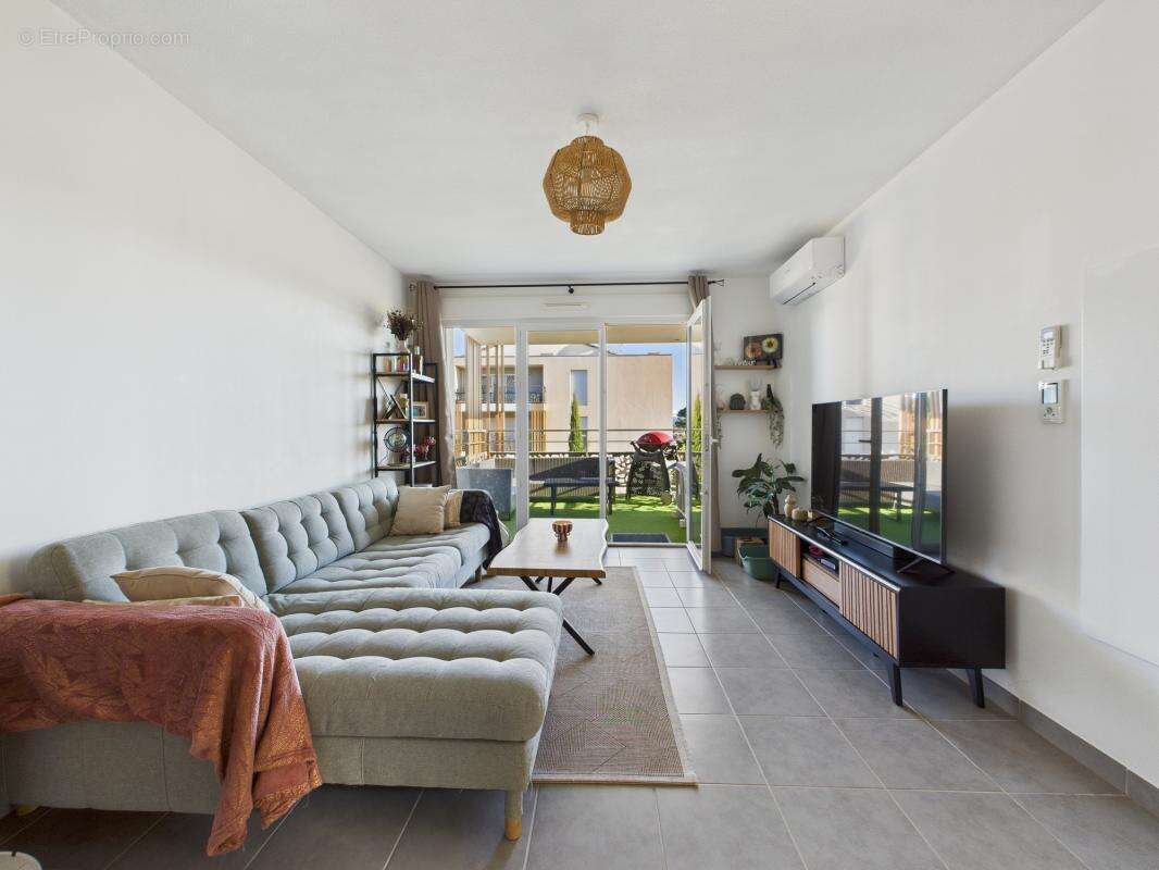 Appartement à LE LUC