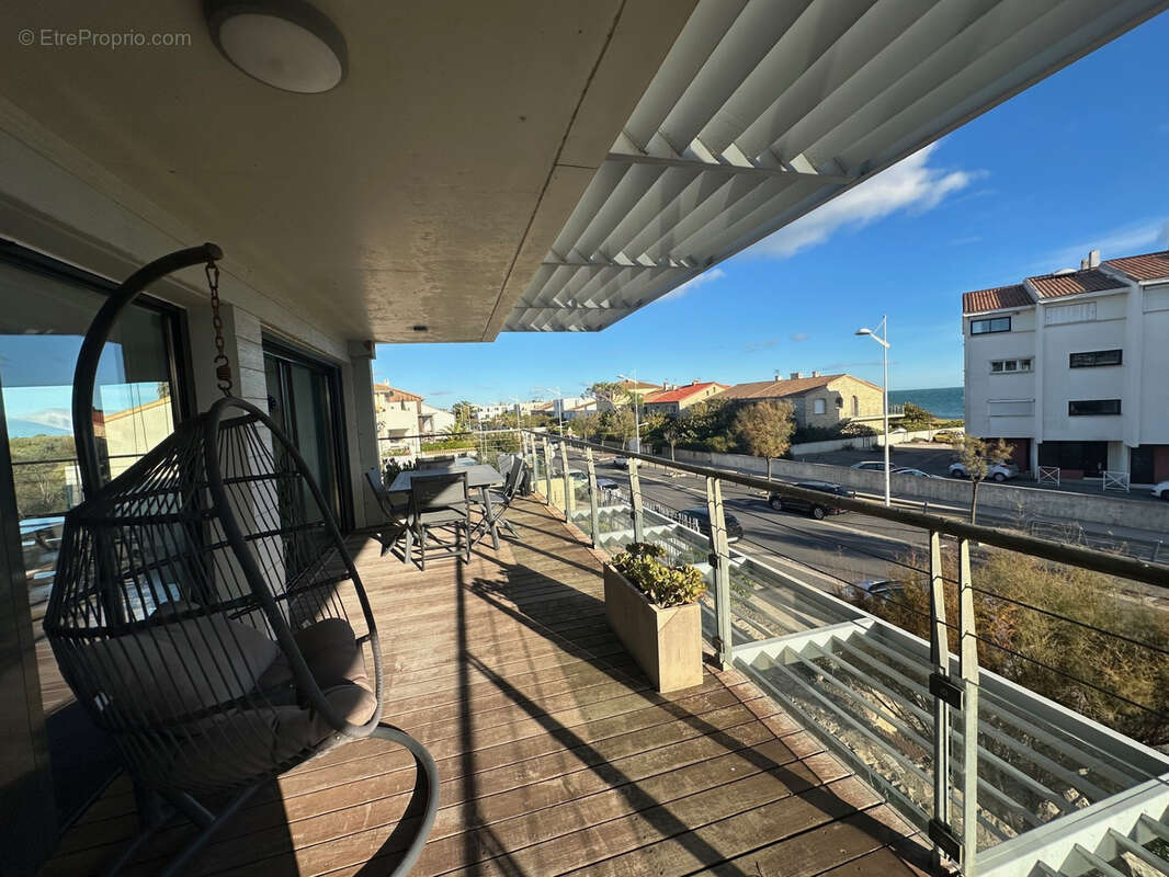 Appartement à MAUGUIO