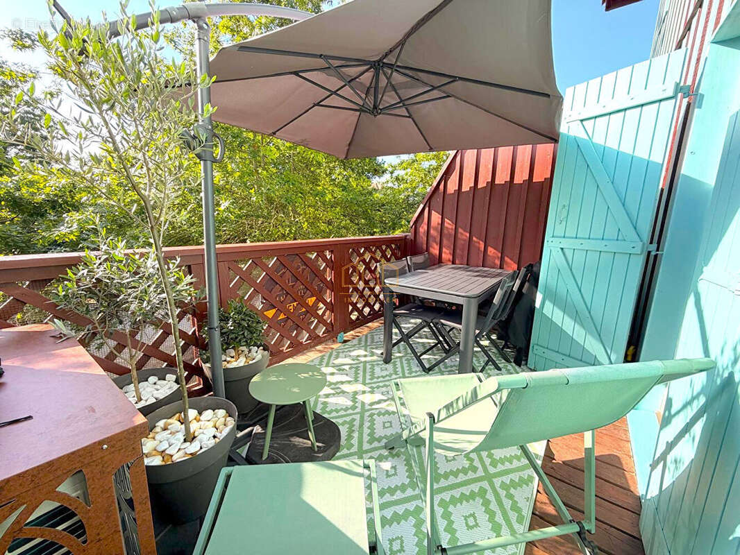 Appartement T4 avec terrasse à vendre au Teich dans résidence avec piscine - photo 5