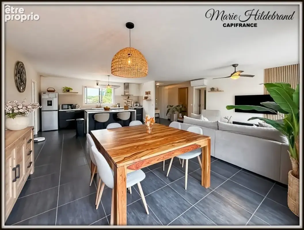 Maison récente de plain-pied – 4 chambres – piscine – terrain 2 349 m² - photo 7
