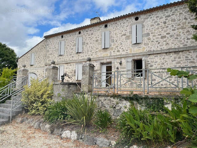 Maison à NERAC