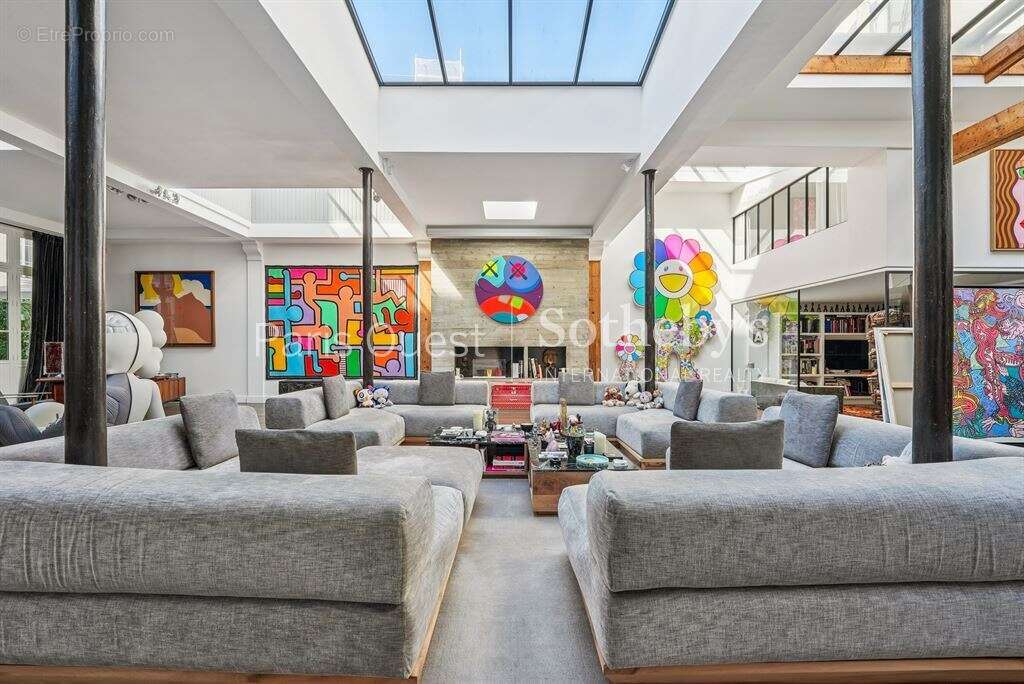 Appartement à PARIS-2E