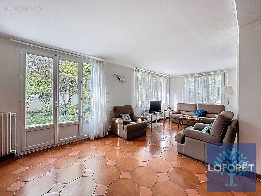 Maison à NEUILLY-SUR-MARNE