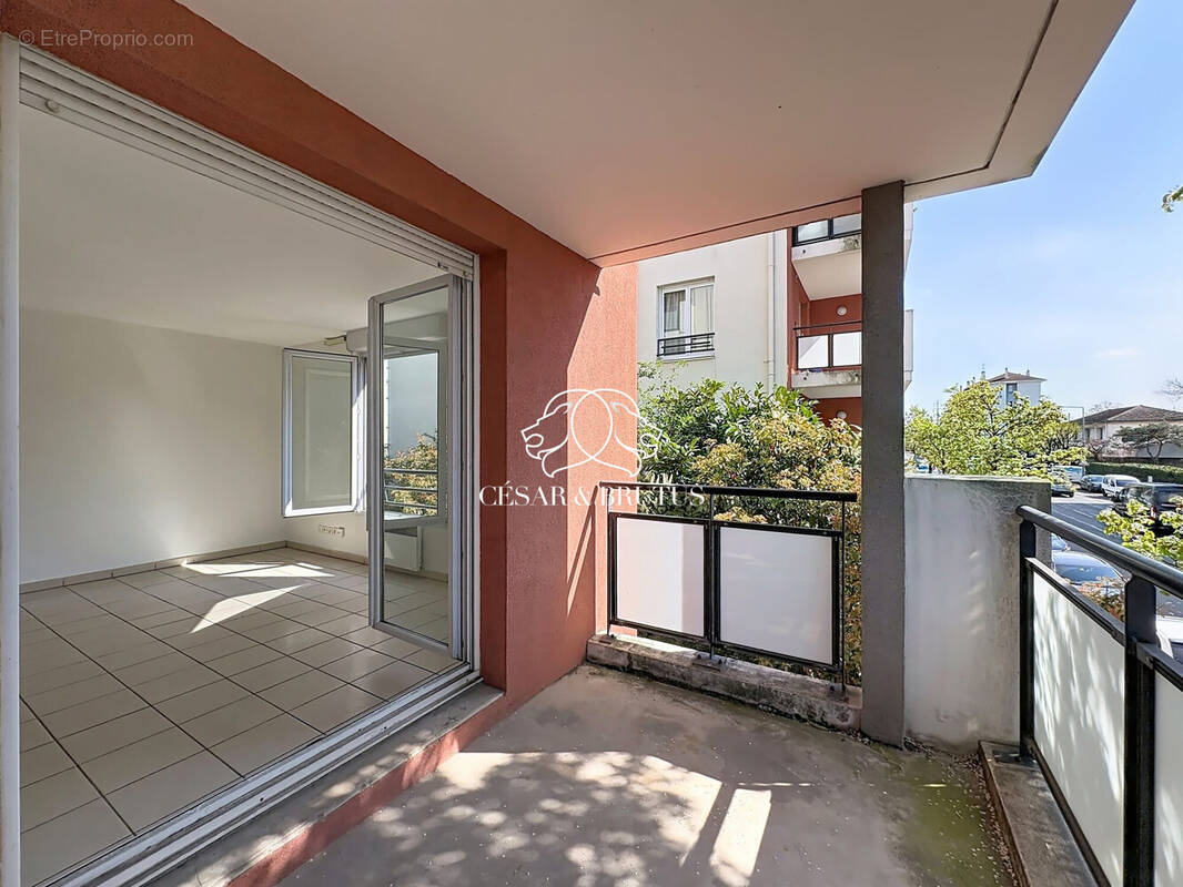 Appartement à VENISSIEUX