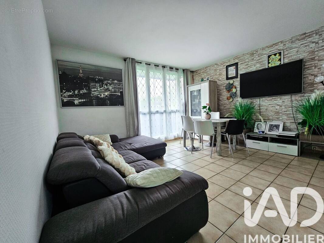 Photo 1 - Appartement à SAINT-MICHEL-SUR-ORGE