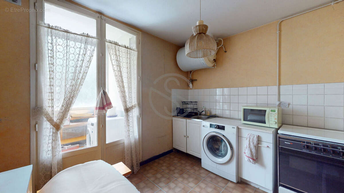 Appartement à LE PONT-DE-CLAIX