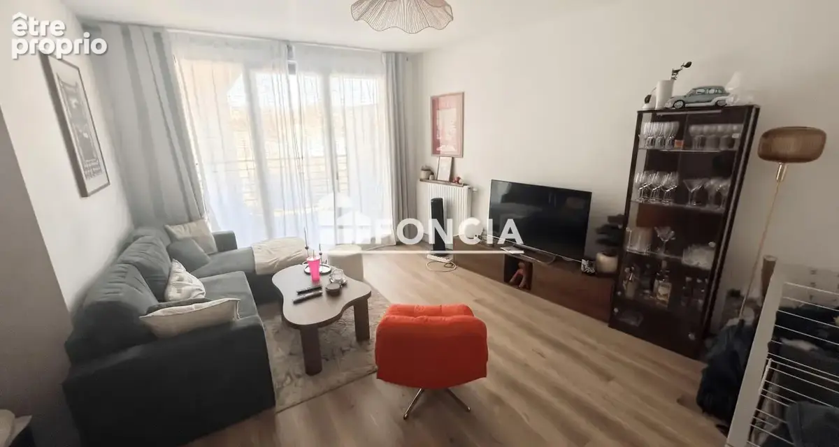 Appartement à SAINT-CYR-L'ECOLE