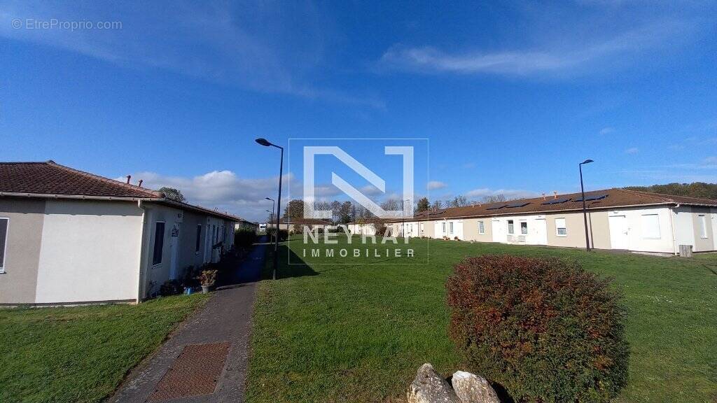 Investissement : Rez-de-jardin 2 chambres, Arnay-le-Duc - photo 1