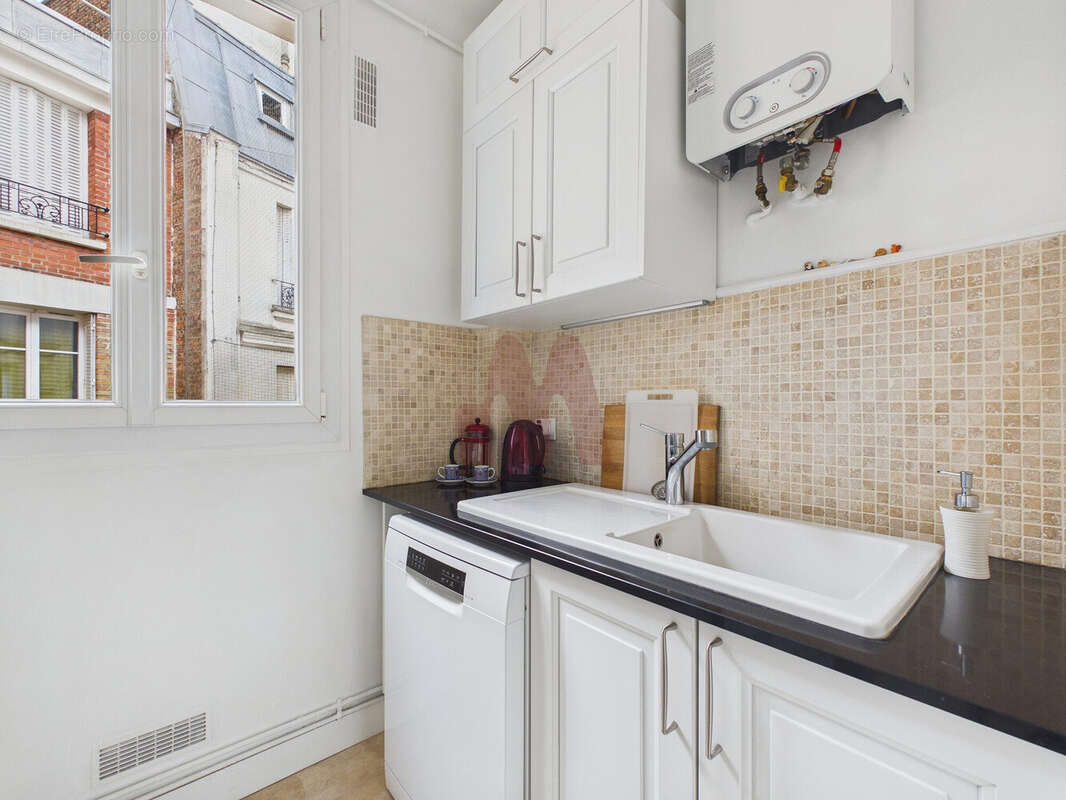 Appartement à PARIS-12E