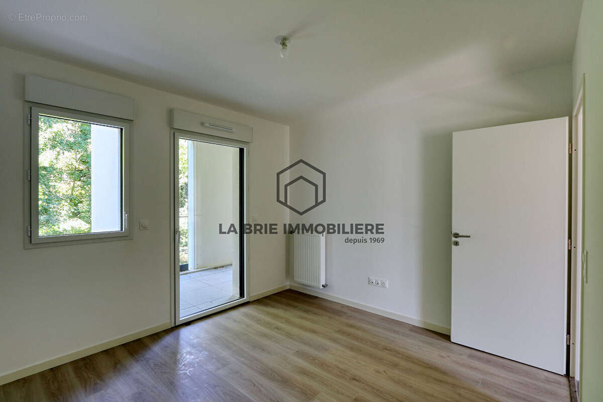 Appartement à RUBELLES