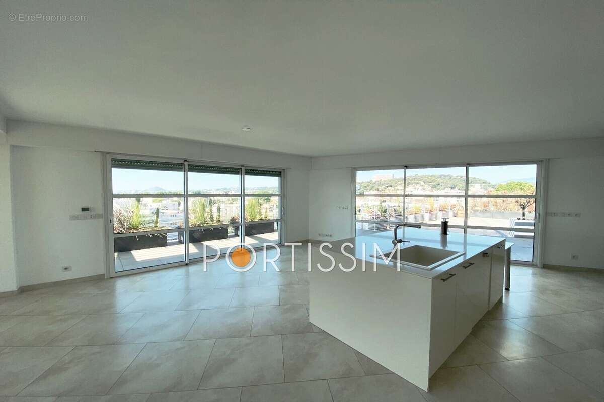 Appartement à CAGNES-SUR-MER